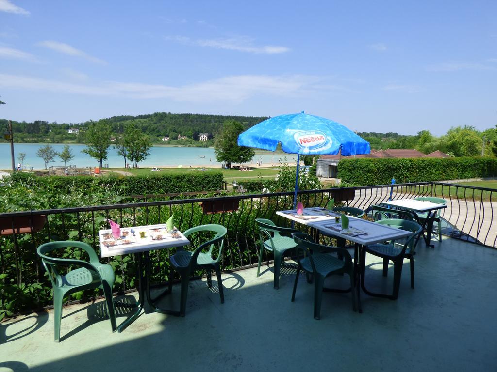 Hotel Restaurant La Chaumiere Du Lac Clairvaux-les-Lacs Εξωτερικό φωτογραφία
